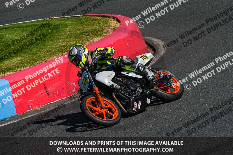 enduro digital images;event digital images;eventdigitalimages;mallory park;mallory park photographs;mallory park trackday;mallory park trackday photographs;no limits trackdays;peter wileman photography;racing digital images;trackday digital images;trackday photos